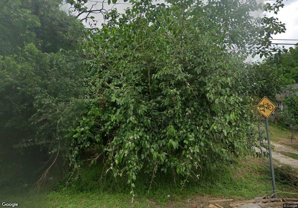 408 and 408-1/2 Robert Lee, Houston, TX 77009 - photo 1