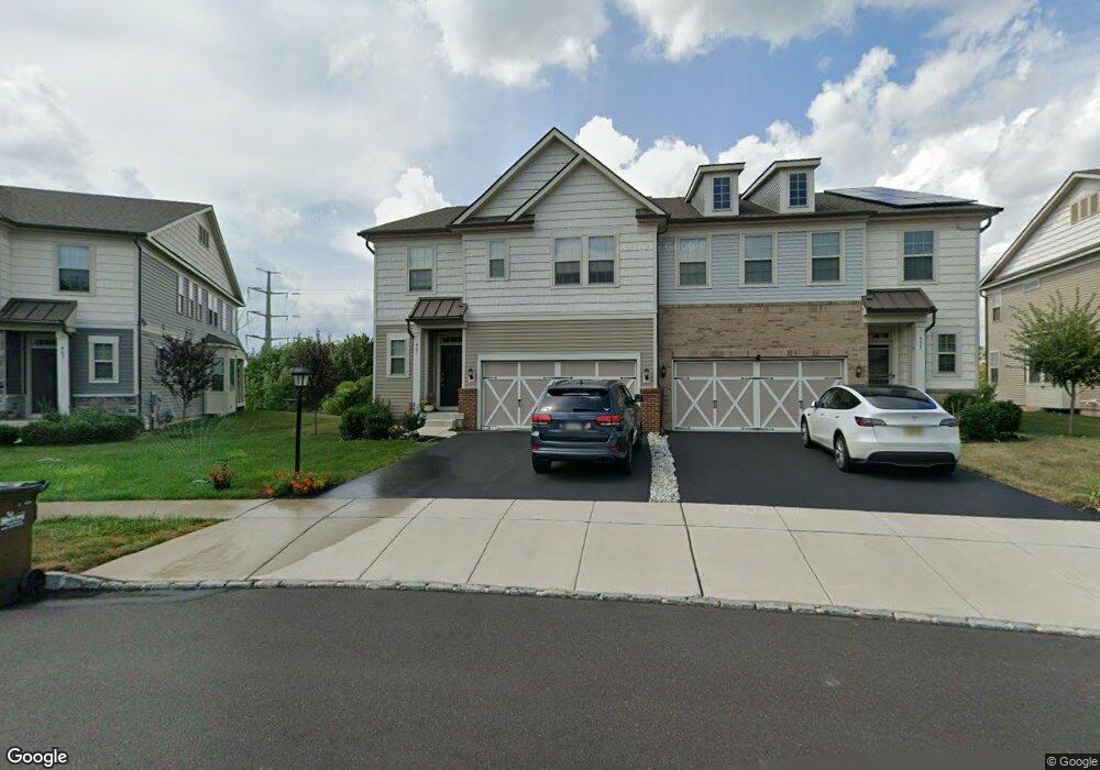 461 Sanctuary Ct, North Wales, PA 19454 - photo 1