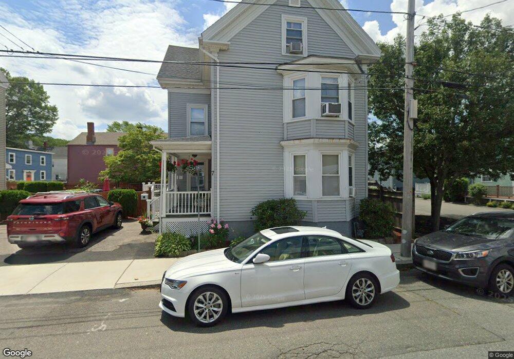 7 Webb St, Salem, MA 01970 - photo 1