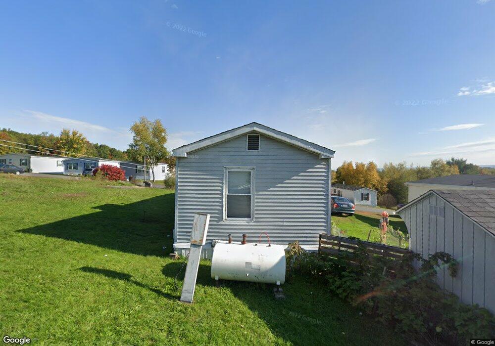 210 Windsor Ln, Taylor, PA 18517 - photo 1