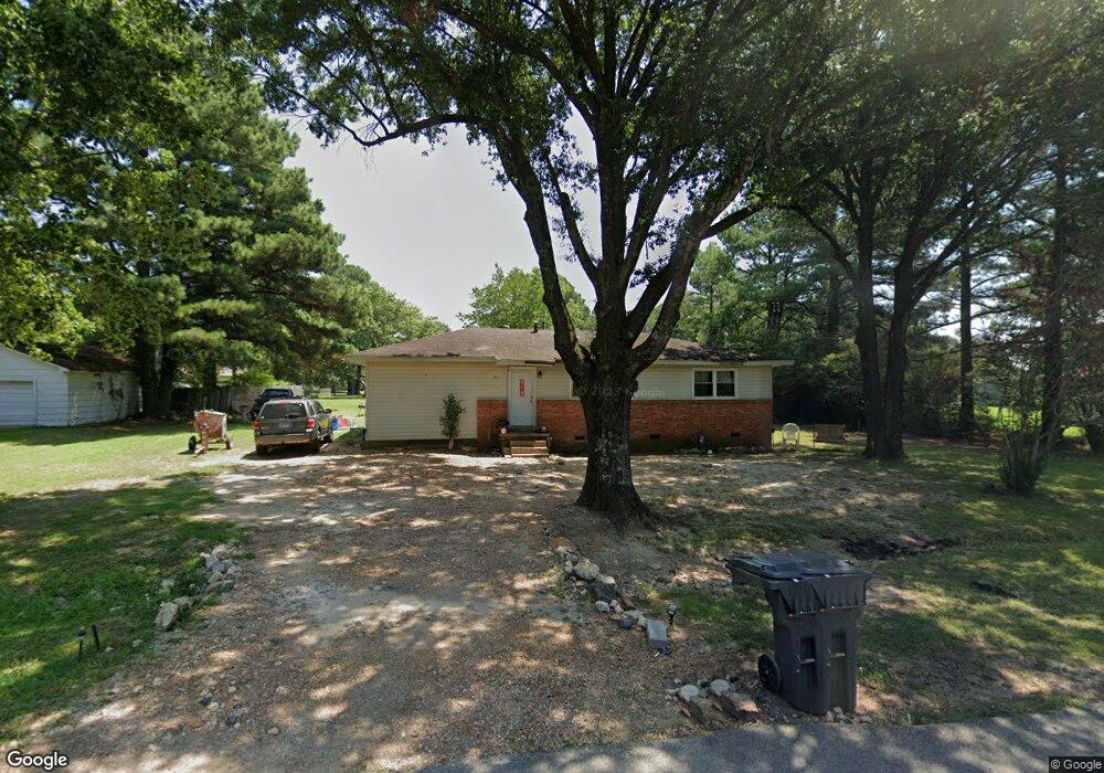 211 Woody Ln, Jonesboro, AR 72401 - photo 1