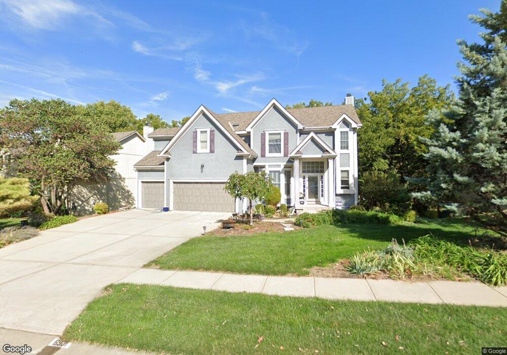 6931 Charlotte St, Shawnee, KS 66216 - photo 1