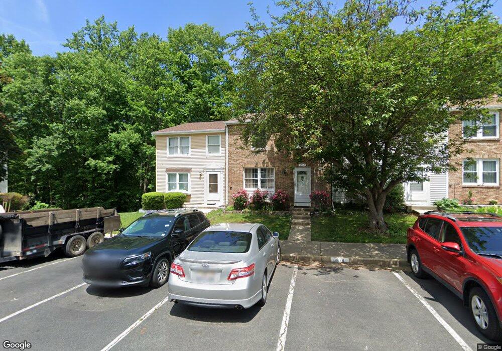 8672 Bent Arrow Ct, Springfield, VA 22153 - photo 1