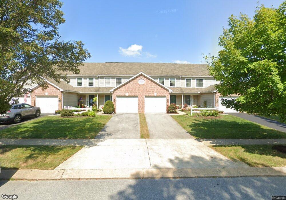 4040 Parkside Ct, Mount Joy, PA 17552 - photo 1