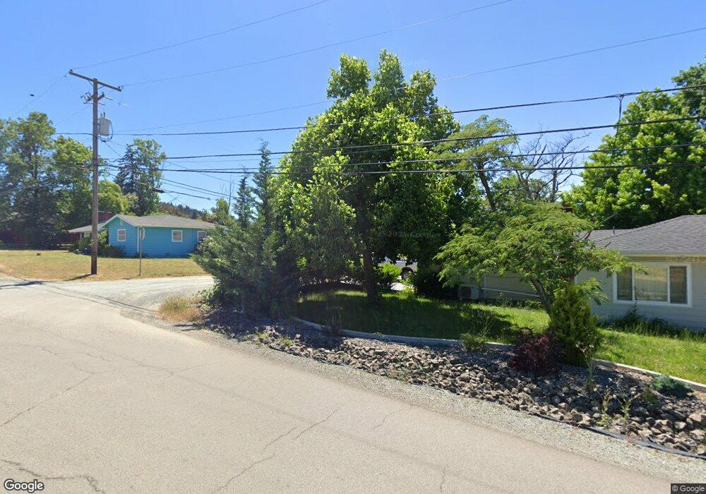 137 Glenmore St, Myrtle Creek, OR 97457 - photo 1