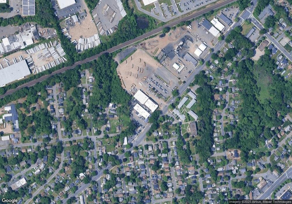 600 Berkshire Ave, Springfield, MA 01109 - photo 1