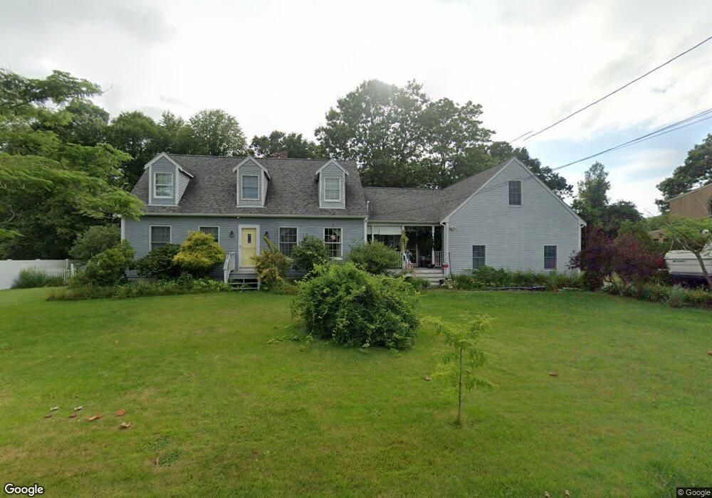 17 Justin St, Bristol, RI 02809 - photo 1