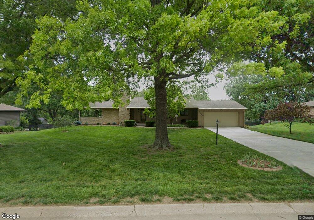 3930 SW Parlington Rd, Topeka, KS 66610 - photo 1
