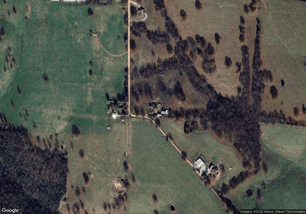 2256 Sweeney Ln, Harrison, AR 72601 - photo 1