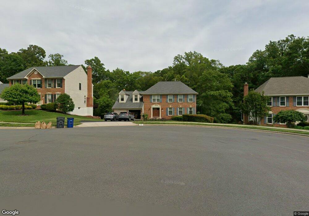 7817 Windy Point Ct, Springfield, VA 22153 - photo 1