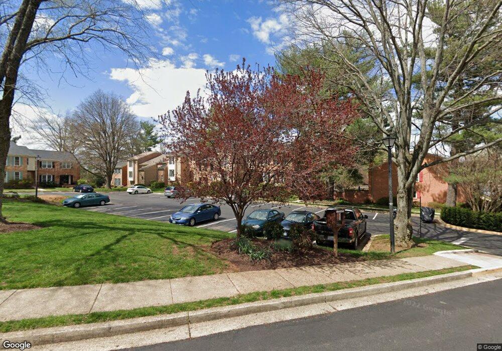 6662 Midhill Place, Falls Church, VA 22043 - photo 1