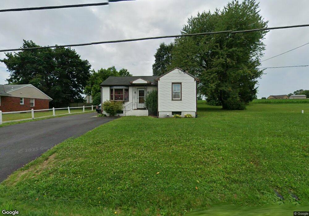 487 Monocacy Dr, Bath, PA 18014 - photo 1