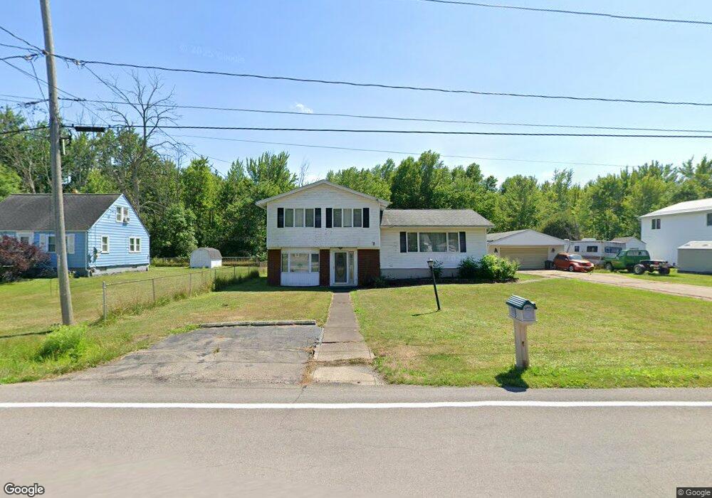 2792 Homeyer Rd, North Tonawanda, NY 14120 - photo 1