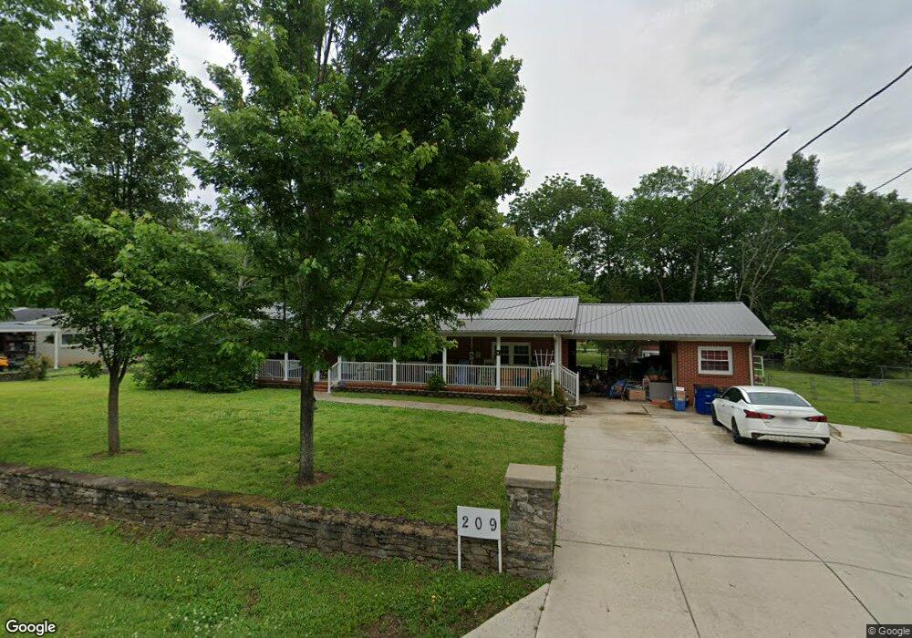 209 Tremont Dr, Shelbyville, TN 37160 - photo 1