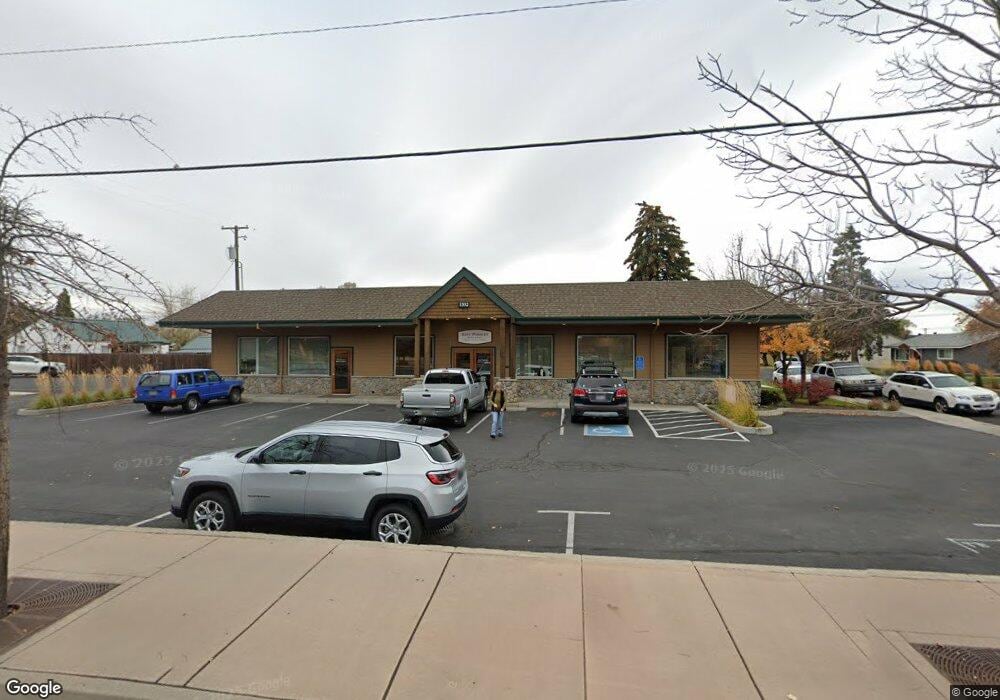 1332 SW Highland Ave, Redmond, OR 97756 - photo 1