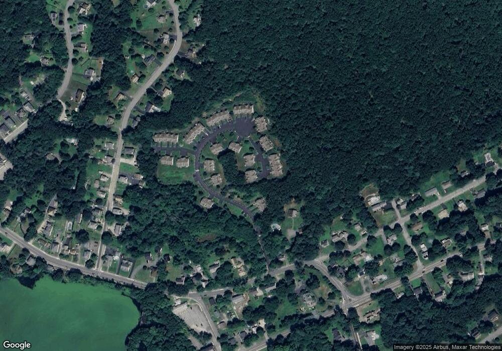 unit-14 123 Carrington Ln unit 14, Uxbridge, MA 01569 - photo 1