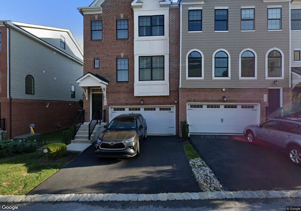 58 Parkview Cir, Wayne, PA 19087 - photo 1