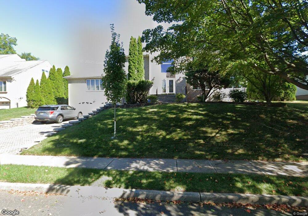 74 Lilac Ln, Paramus, NJ 07652 - photo 1