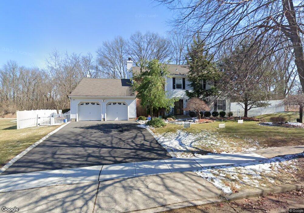 47 Sturbridge Dr E, Piscataway, NJ 08854 - photo 1