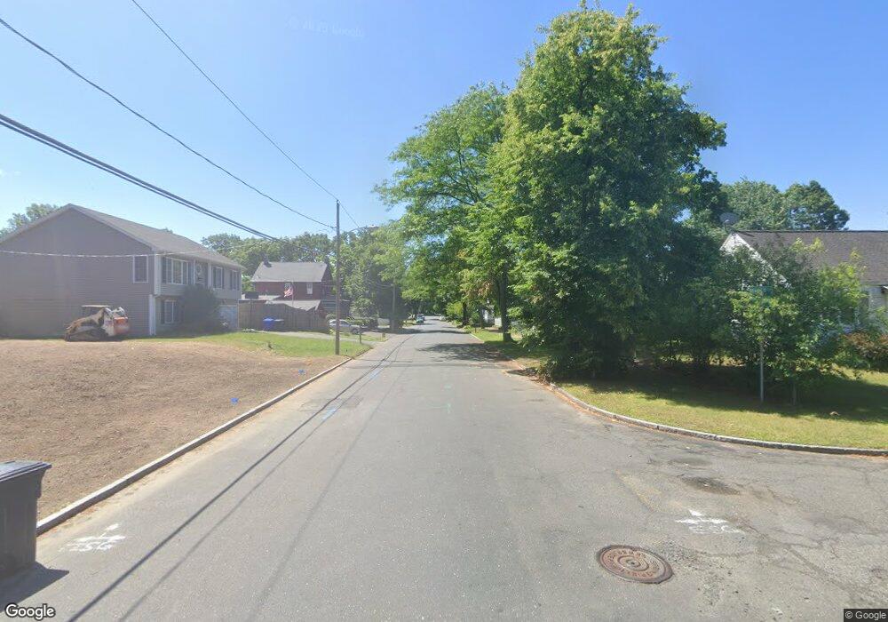 81 Stuart St, Springfield, MA 01119 - photo 1