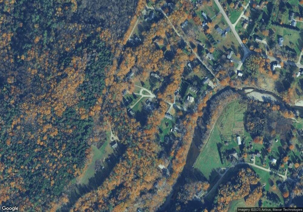 120 Phoenix Cir, Richmond, VT 05477 - photo 1