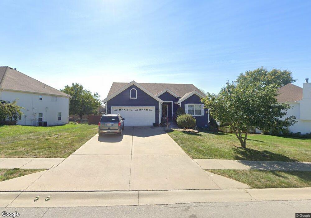 501 Preakness Dr, Raymore, MO 64083 - photo 1