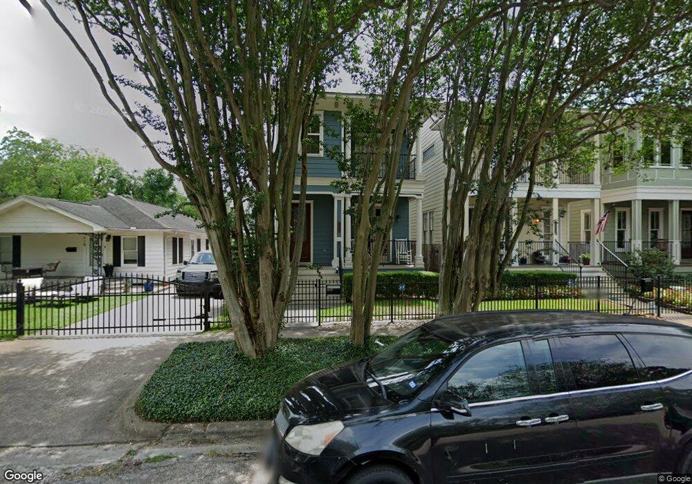 708 E 12th St unit B, Houston, TX 77008 - photo 1