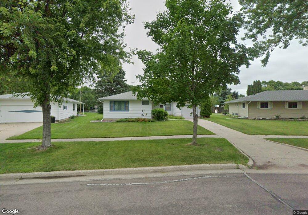 2949 3rd St N, Fargo, ND 58102 - photo 1
