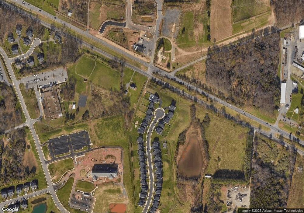 24389 Moon Glade Ct, Aldie, VA 20105 - photo 1