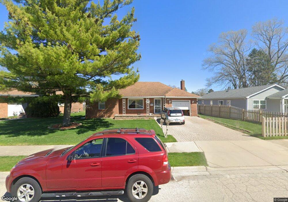 127 S Gretta Ave, Waukegan, IL 60085 - photo 1