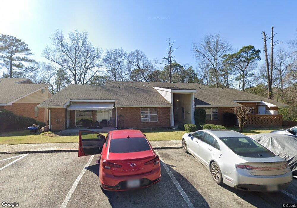 112 Westcliff Cir unit C, Warner Robins, GA 31093 - photo 1