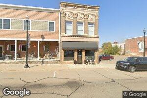 114 1st Ave W, Cascade, IA 52033