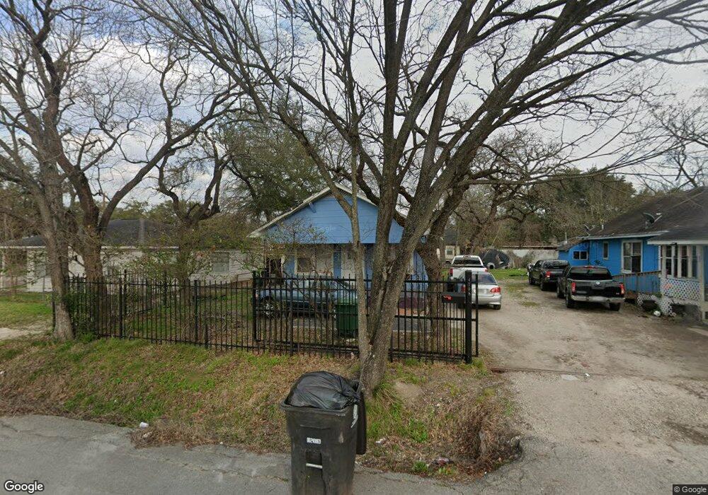 4708 Mcewen St, Houston, TX 77009 - photo 1