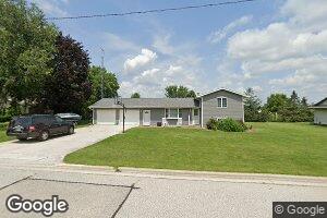 118 Colonial Dr, Saint Nazianz, WI 54232