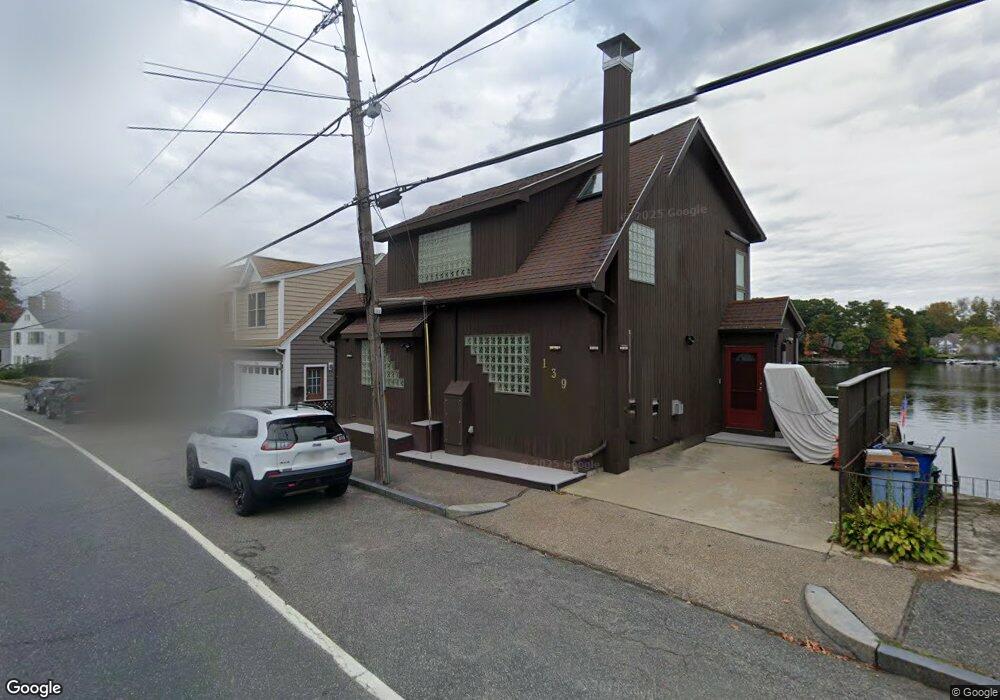 139 Lake Ave, Worcester, MA 01604 - photo 1