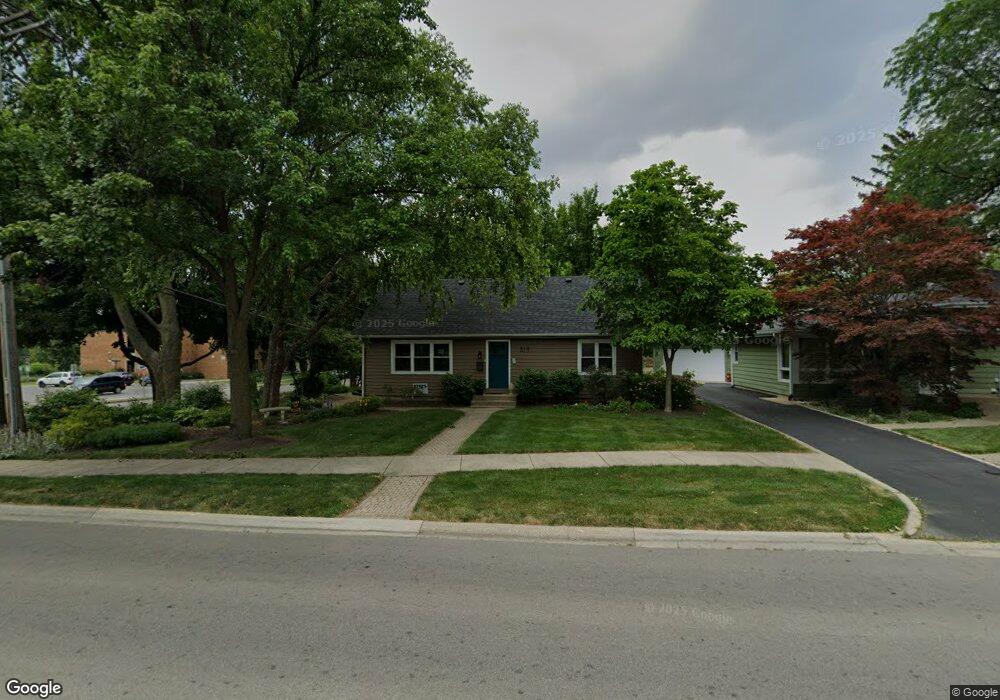 319 E Hillside Rd, Naperville, IL 60540 - photo 1