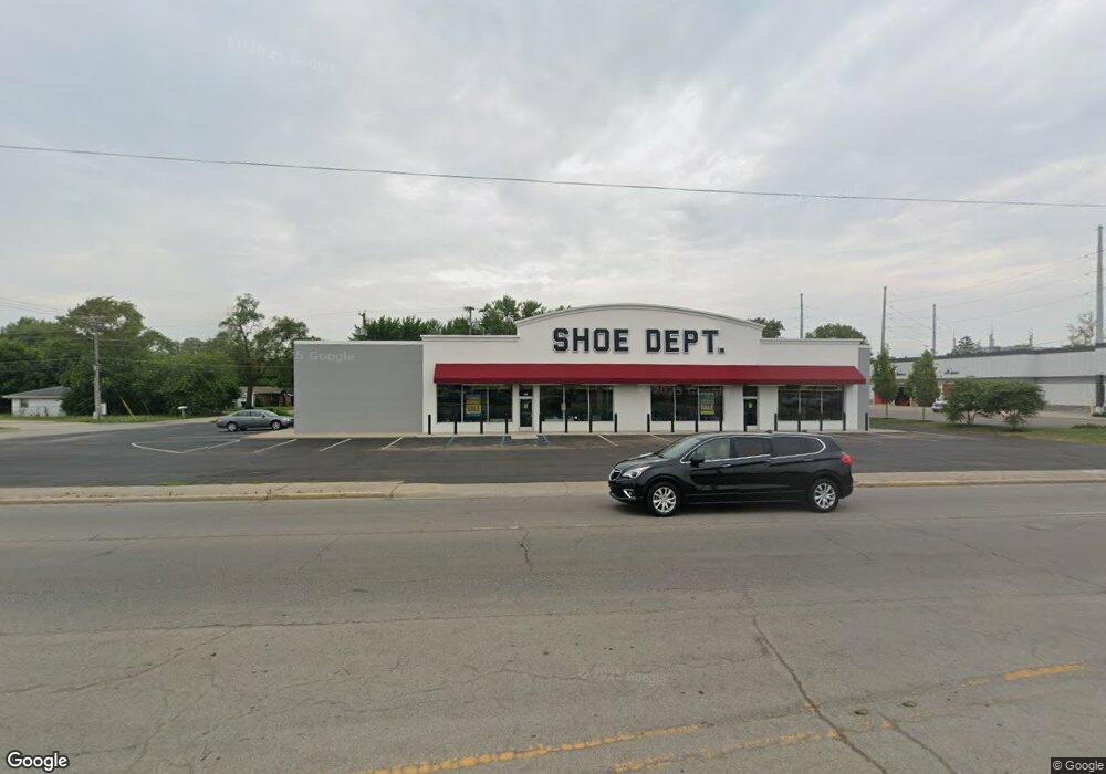 518 W Mcgalliard Rd, Muncie, IN 47303 - photo 1