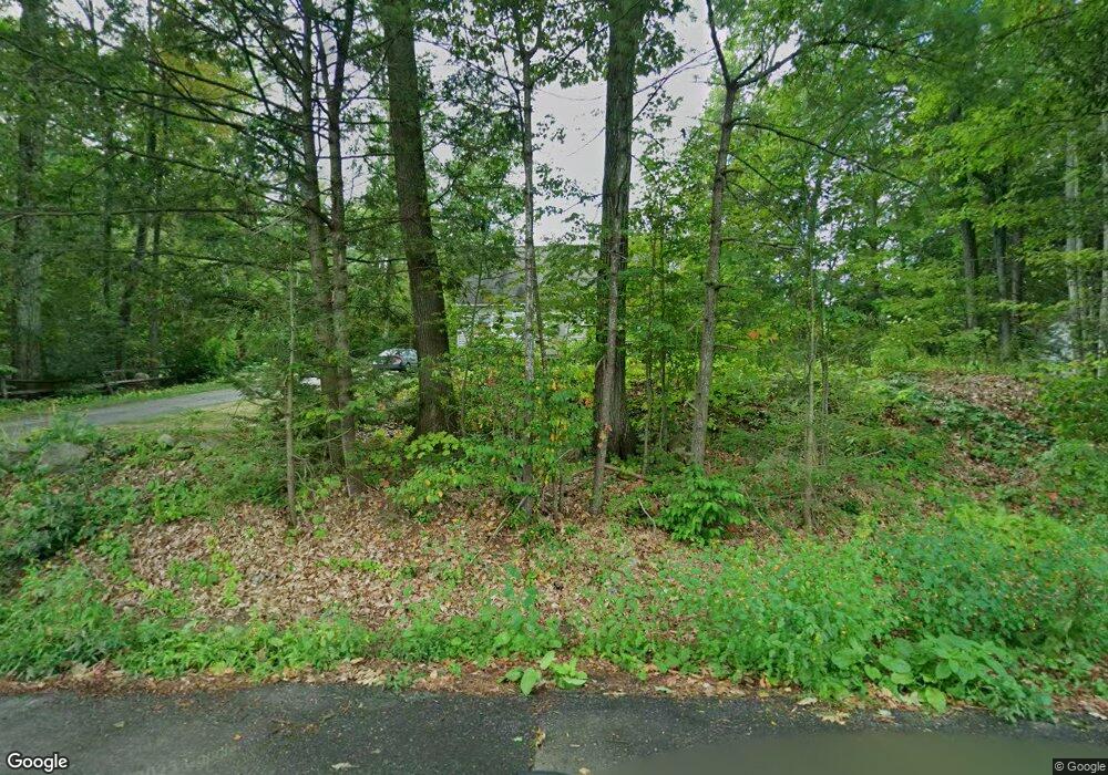 14 Mayflower Dr, Milford, NH 03055 - photo 1