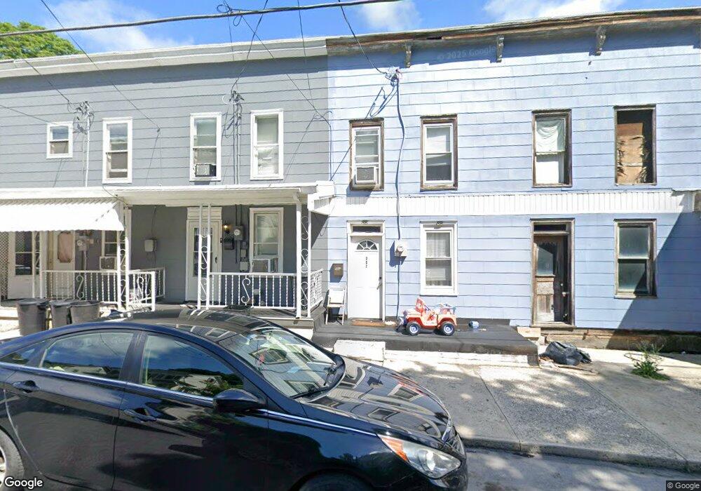 255 E High St, Coaldale, PA 18218 - photo 1