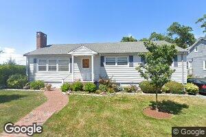 9 4th Ave, Wareham, MA 02571