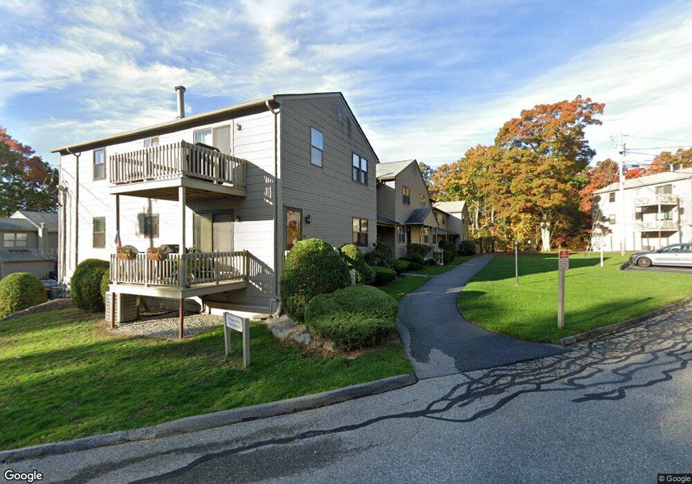 602 Pinewood Dr unit 2, Smithfield, RI 02917 - photo 1