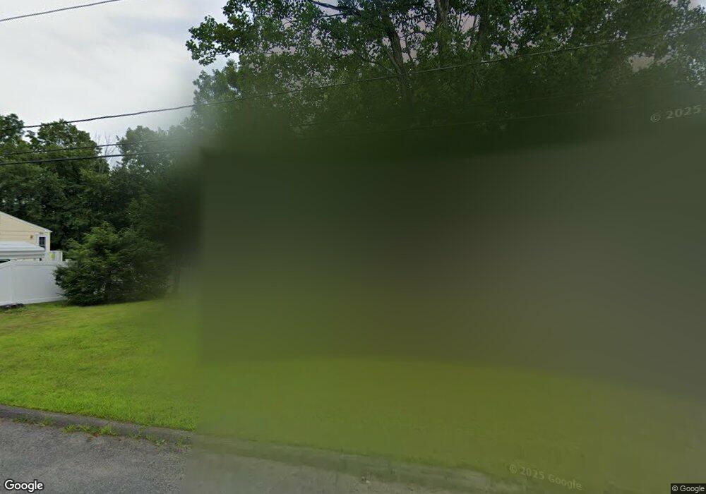 335 Brookside Cir, Florence, MA 01062 - photo 1