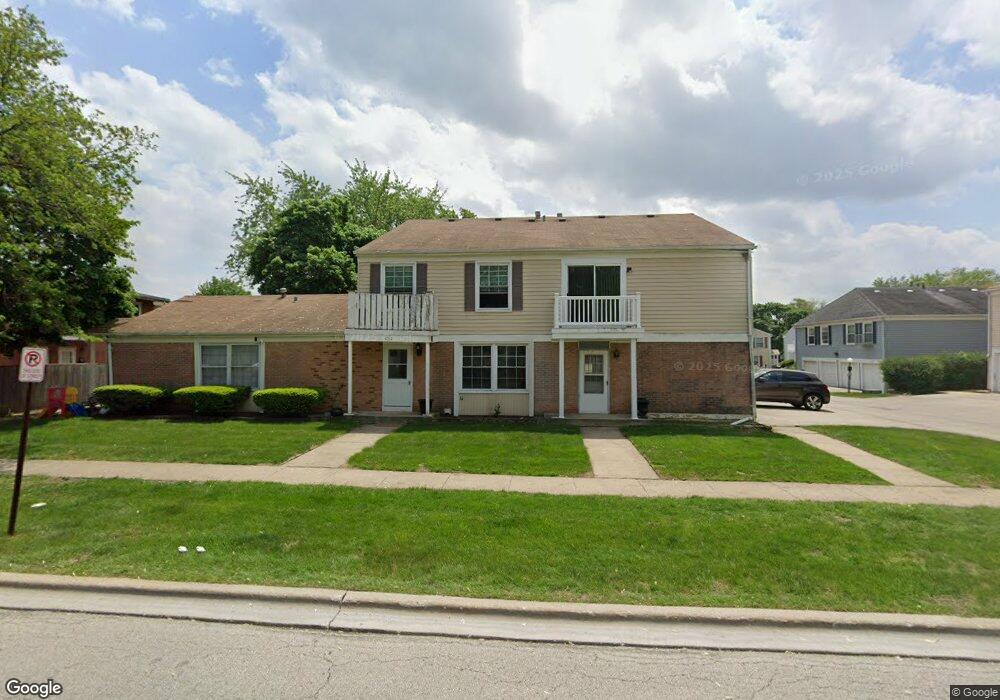 421 Sidney Ave unit B, Glendale Heights, IL 60139 - photo 1