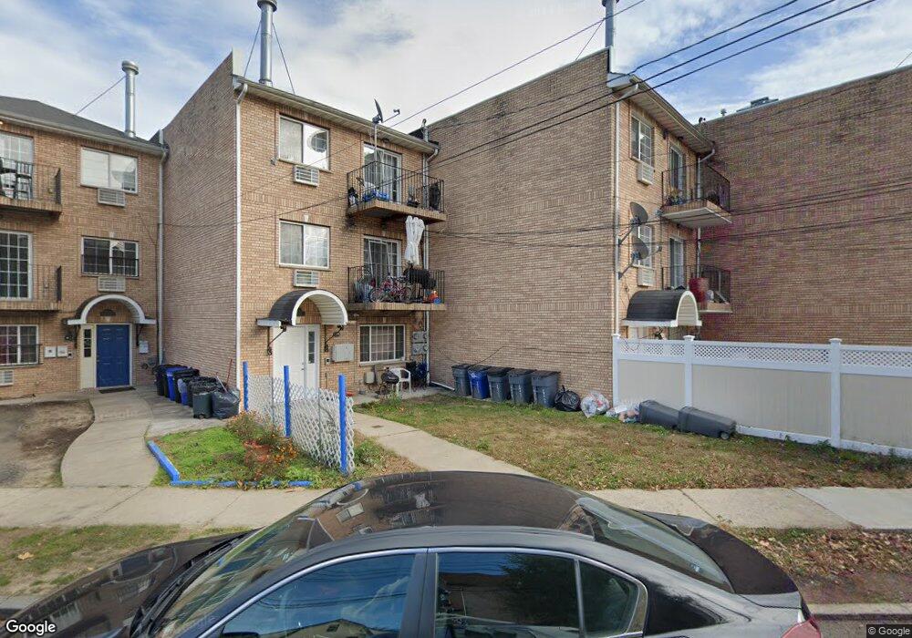 93-21 197th St unit 3, Hollis, NY 11423 - photo 1