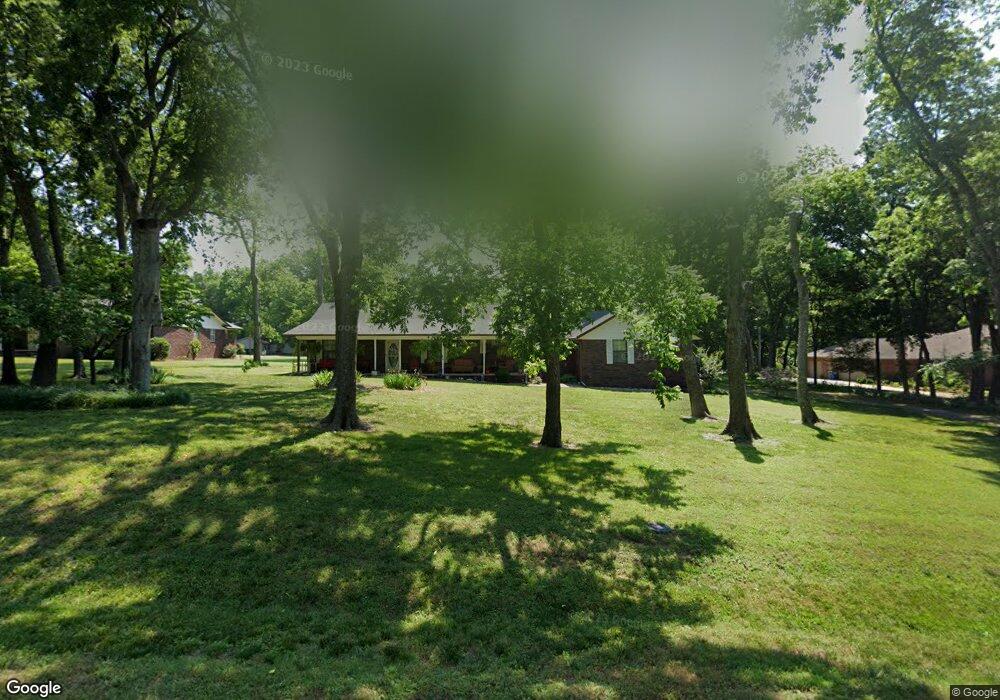 1304 N Hopi St, Chouteau, OK 74337 - photo 1