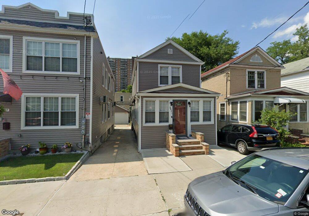 3421 Corlear Ave, Bronx, NY 10463 - photo 1