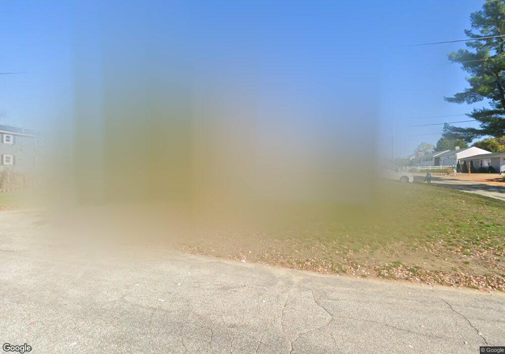 665 Pickering St, Manchester, NH 03104 - photo 1