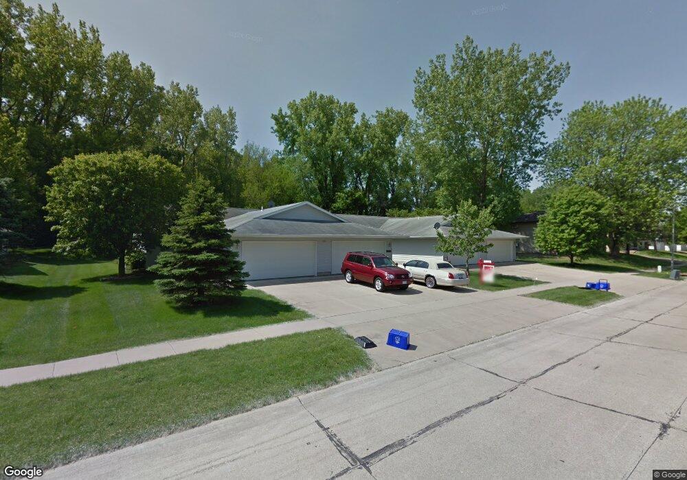 1365 Daleview Dr unit A, Marion, IA 52302 - photo 1