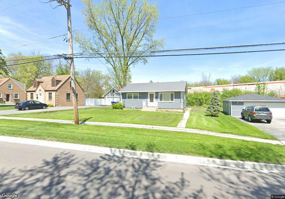 1113 Manchester Rd, Wheaton, IL 60187 - photo 1