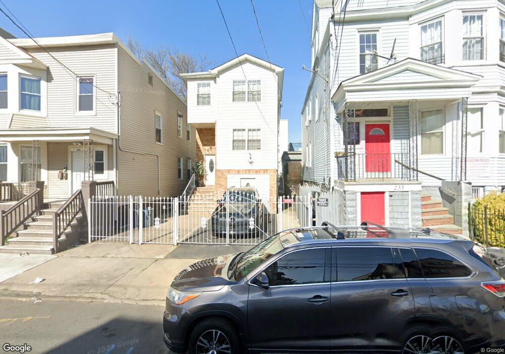 235 21st St unit 1, Irvington, NJ 07111 - photo 1